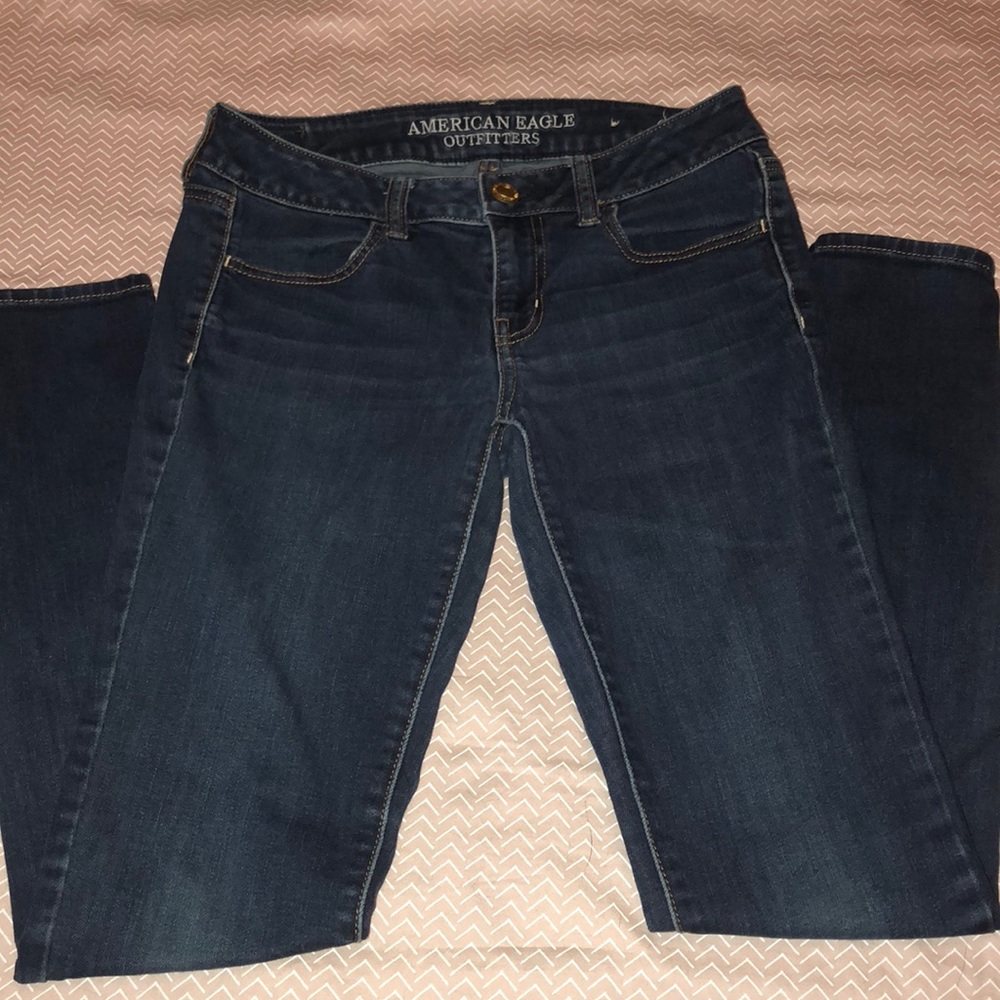 Sz 2 Dark Wash American Eagle Jeans